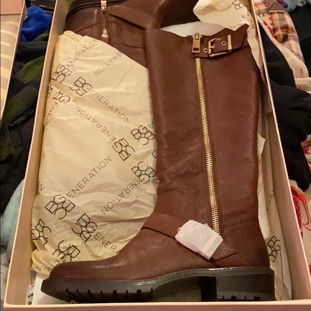 Tall riding boots
